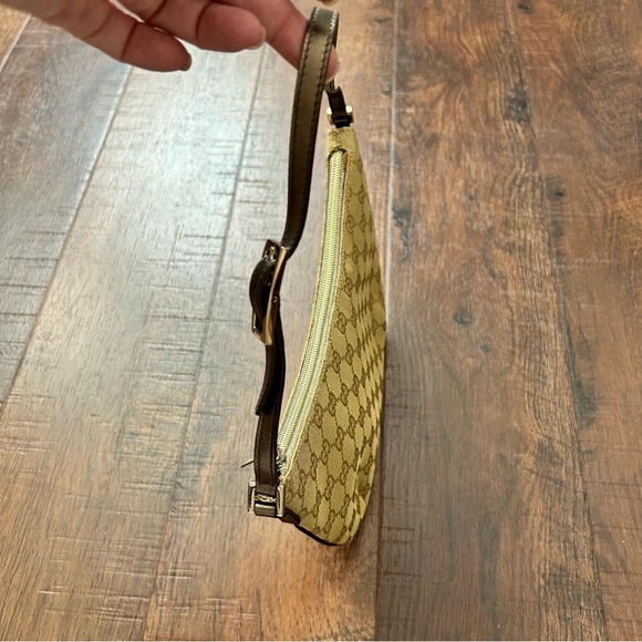 GUCCI gold fabric logo bag with metallic bronze handle, NWOT - Picture 8 of 16